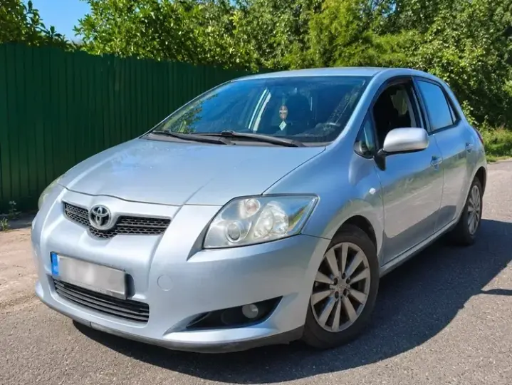 Toyota Auris I 2.0 D-4D Luna