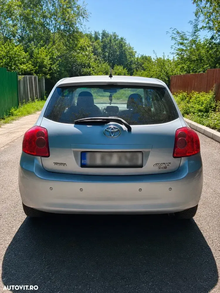 Toyota Auris I 2.0 D-4D Luna — imagine 5