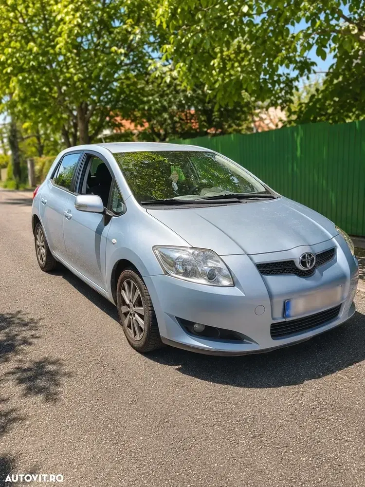 Toyota Auris I 2.0 D-4D Luna — imagine 2