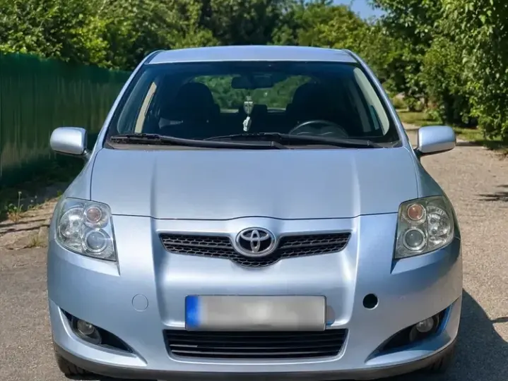 Toyota Auris I 2.0 D-4D Luna