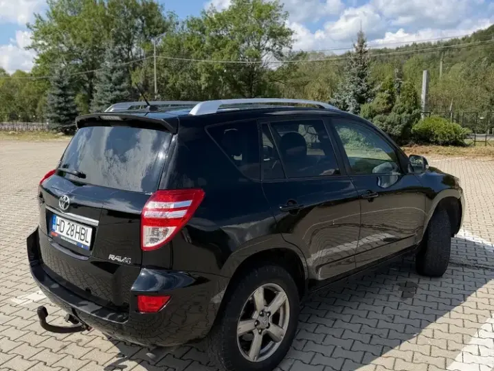 Toyota RAV4 III 2.2 D-4D Executive
