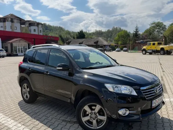 Toyota RAV4 III 2.2 D-4D Executive