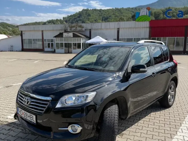 Toyota RAV4 III 2.2 D-4D Executive