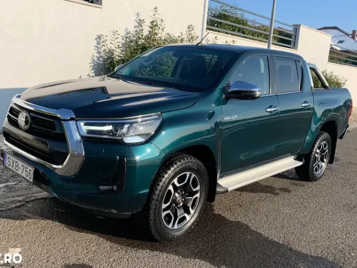 Toyota Hilux VIII 2.8D 204CP 4x4 Double Cab AT Executive Color Edition