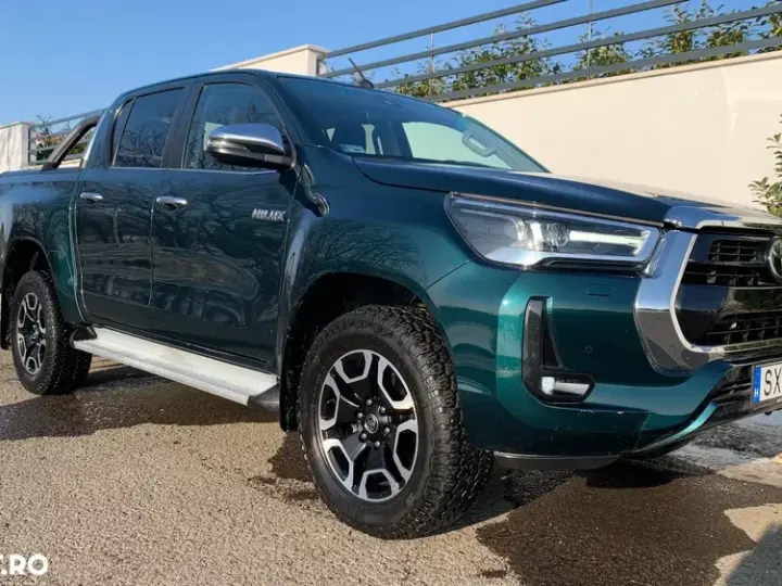 Toyota Hilux VIII 2.8D 204CP 4x4 Double Cab AT Executive Color Edition