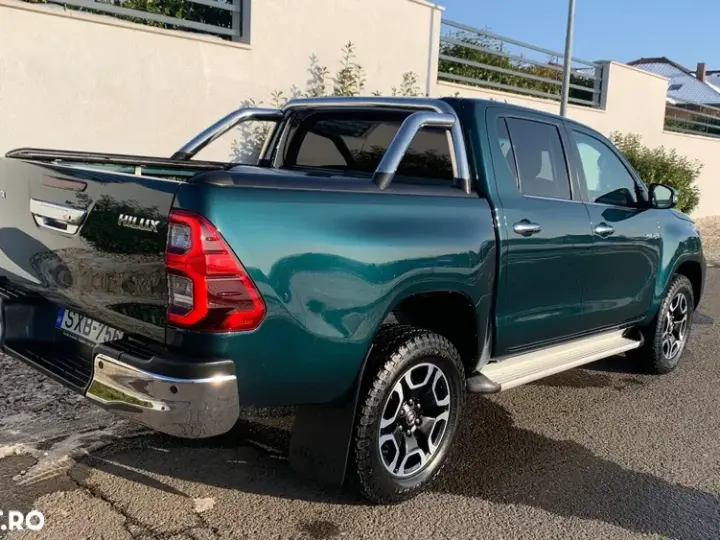 Toyota Hilux VIII 2.8D 204CP 4x4 Double Cab AT Executive Color Edition