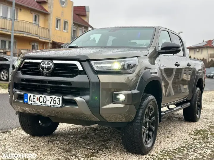 Toyota Hilux VIII 2.8D 204CP 4x4 Double Cab AT Invincible Color Edition