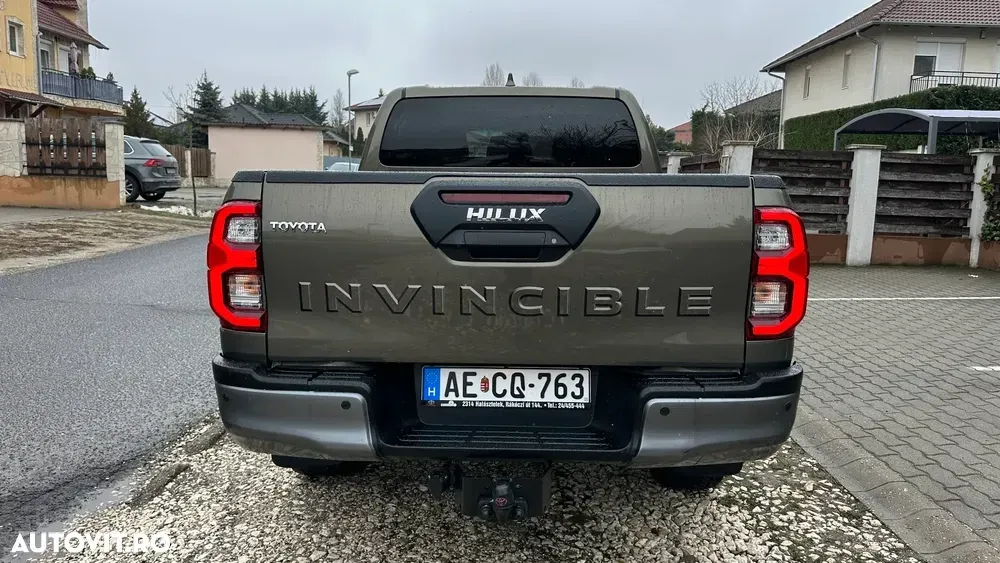 Toyota Hilux VIII 2.8D 204CP 4x4 Double Cab AT Invincible Color Edition — imagine 6