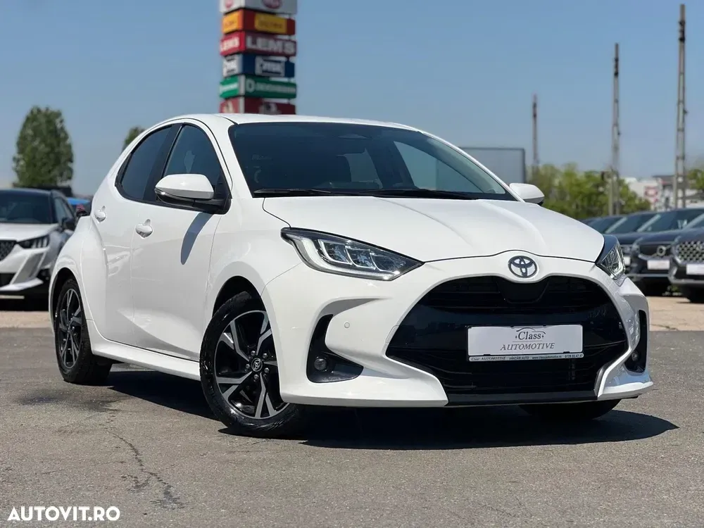 Toyota Yaris 1.5 VVT-i HSD Dynamic — imagine 4