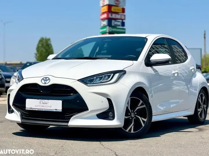 Toyota Yaris 1.5 VVT-i HSD Dynamic