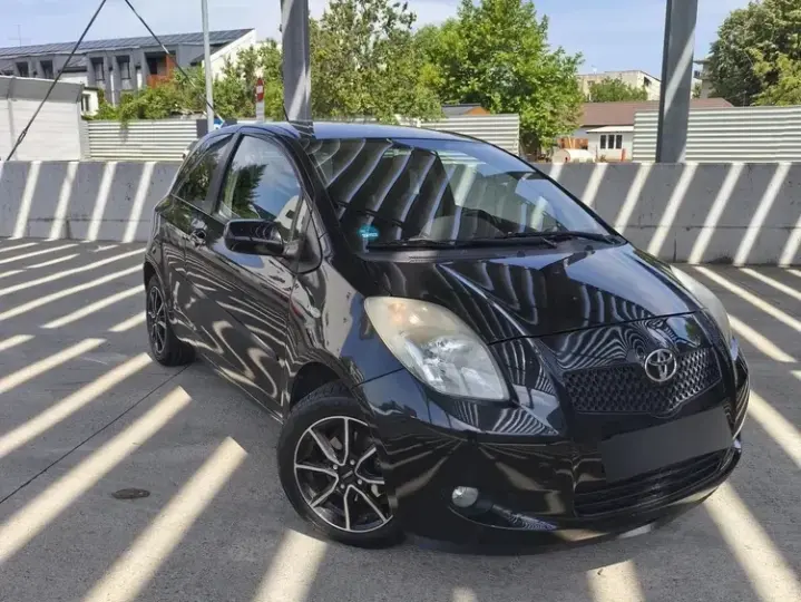 Toyota Yaris 1.3 Aut Sol
