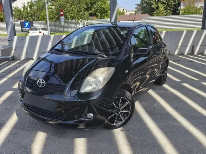 Toyota Yaris 1.3 Aut Sol