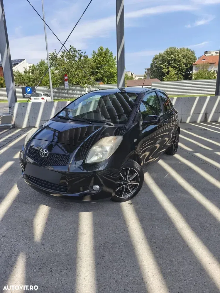 Toyota Yaris 1.3 Aut Sol — imagine 2