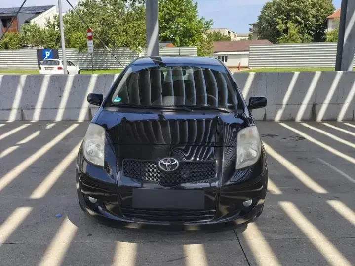 Toyota Yaris 1.3 Aut Sol