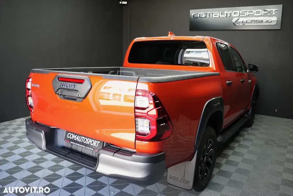 Toyota Hilux VIII 2.8D 204CP 4x4 Double Cab AT Invincible — imagine 6
