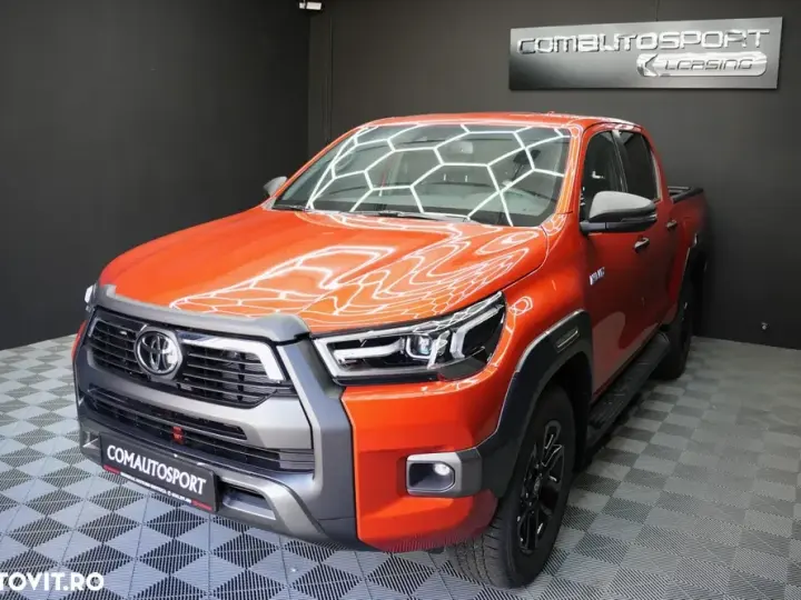 Toyota Hilux VIII 2.8D 204CP 4x4 Double Cab AT Invincible