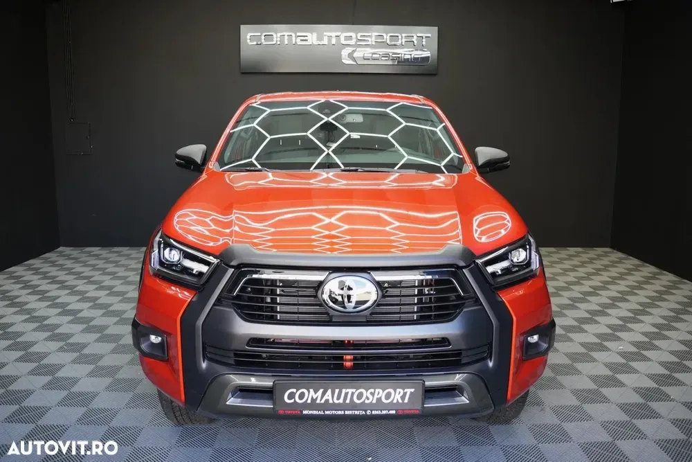 Toyota Hilux VIII 2.8D 204CP 4x4 Double Cab AT Invincible — imagine 2