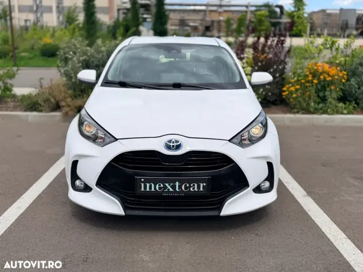 Toyota Yaris 1.5 VVT-i HSD Active