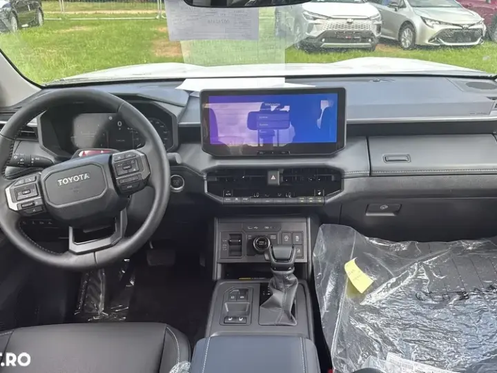 Toyota Hilux VIII 2.8D MHEV Double Cab 6AT AWD Comfort