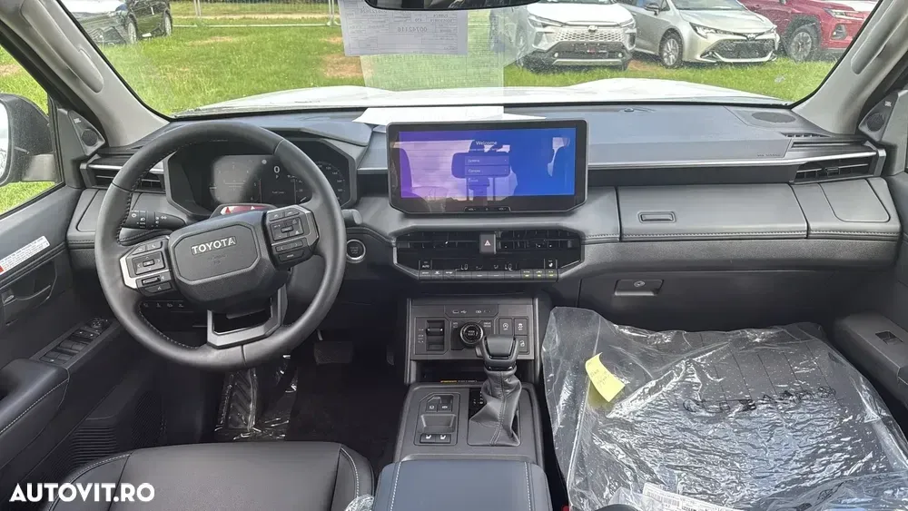 Toyota Hilux VIII 2.8D MHEV Double Cab 6AT AWD Comfort — imagine 2