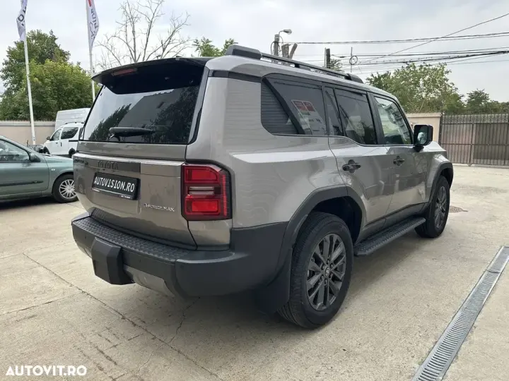 Toyota Land Cruiser 250