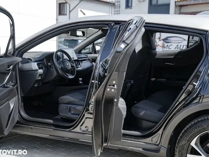 Toyota C-HR 1.8 HSD 122 CP 4x2 CVT C-ult Style bi-tone