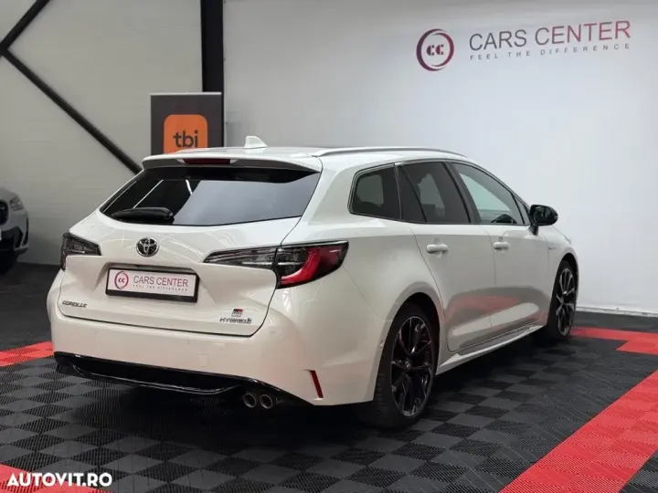 Toyota Corolla 2.0 HSD Exclusive Plus GR Sport Bi-Tone