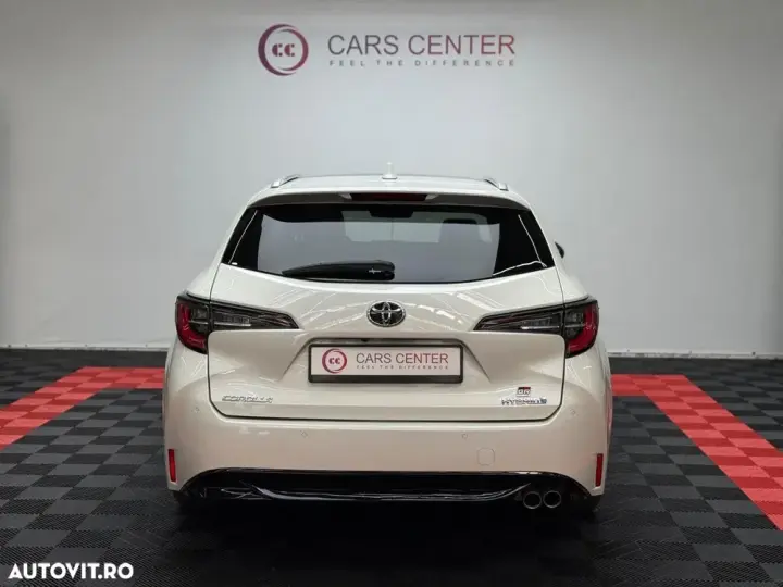 Toyota Corolla 2.0 HSD Exclusive Plus GR Sport Bi-Tone