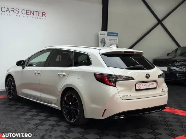 Toyota Corolla 2.0 HSD Exclusive Plus GR Sport Bi-Tone