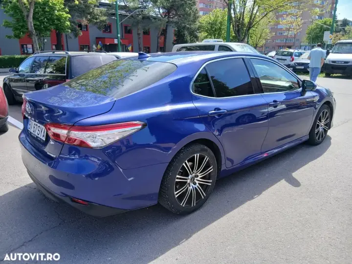 Toyota Camry VIII Business Edition