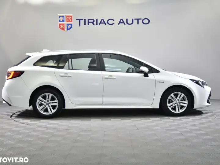 Toyota Corolla 1.8 HSD Business