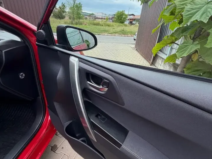 Toyota Auris II