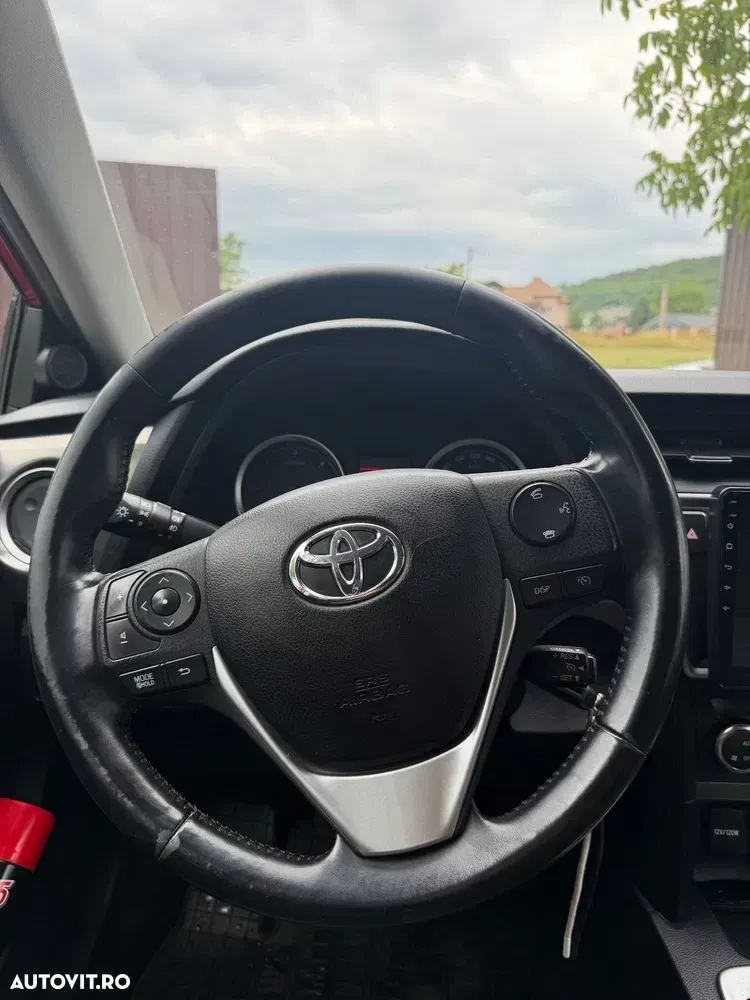 Toyota Auris II — imagine 6