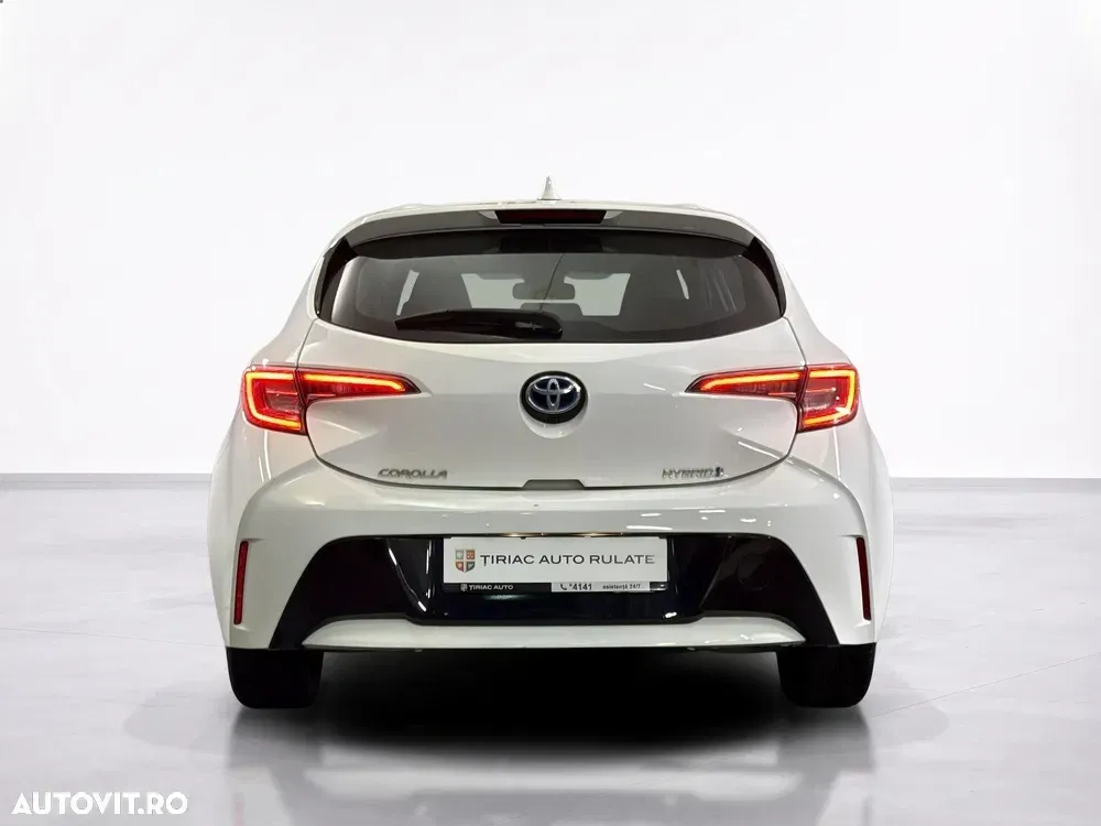 Toyota Corolla 1.8 HSD Business — imagine 4