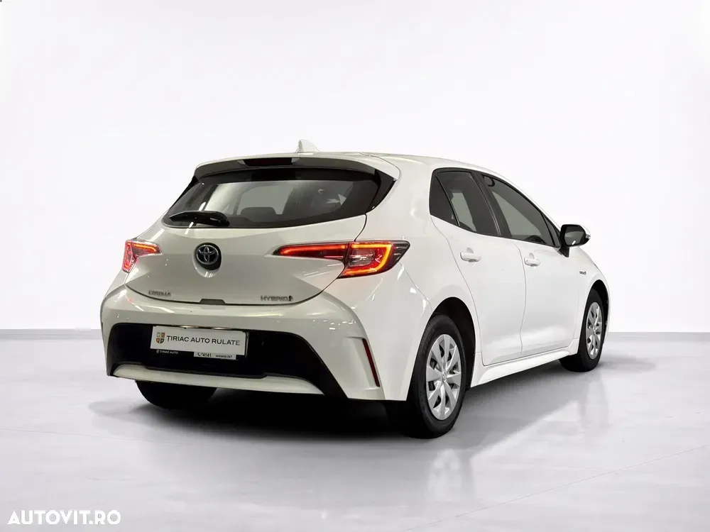 Toyota Corolla 1.8 HSD Business — imagine 5