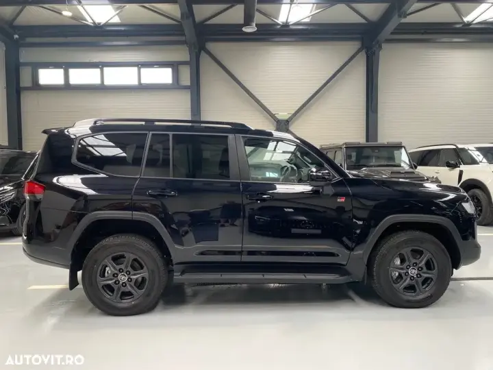Toyota Land Cruiser 300