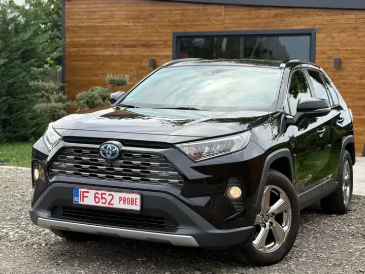 Toyota RAV4 V
