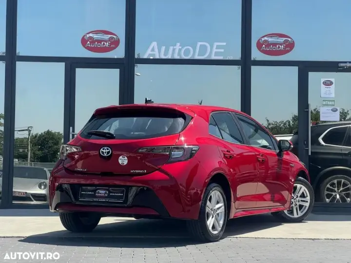 Toyota Corolla 1.8 HSD Business