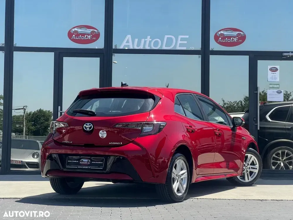 Toyota Corolla 1.8 HSD Business — imagine 4