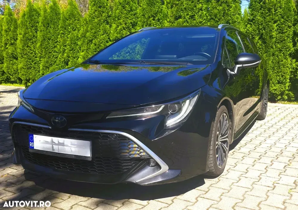 Toyota Corolla XII 1.8 HEV Dynamic — imagine 3