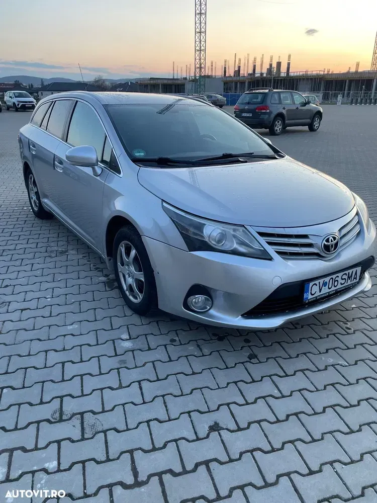 Toyota Avensis III 2.0 D-4D Edition — imagine 2