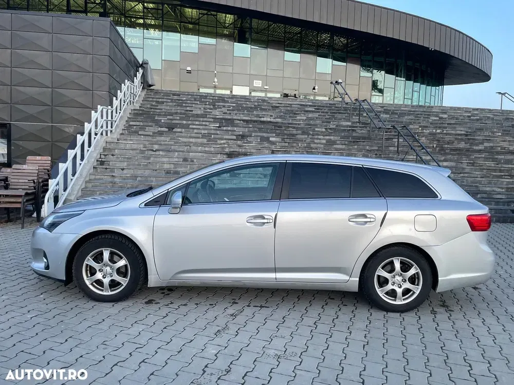 Toyota Avensis III 2.0 D-4D Edition — imagine 4