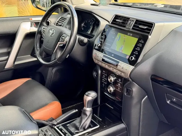 Toyota Land Cruiser 2.8l D-4D 204 CP A/T Luxury Black Matte Edition