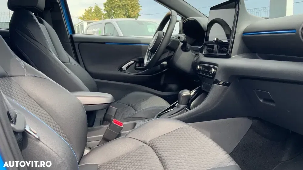 Toyota Yaris 1.5 130 CP HEV Premiere Edition — imagine 6