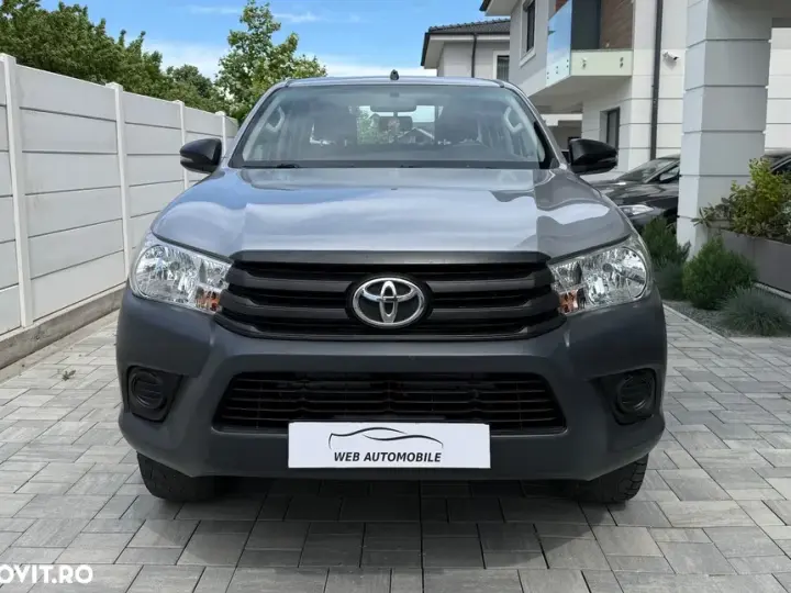 Toyota Hilux VIII 4x4 Double Cab M/T Comfort
