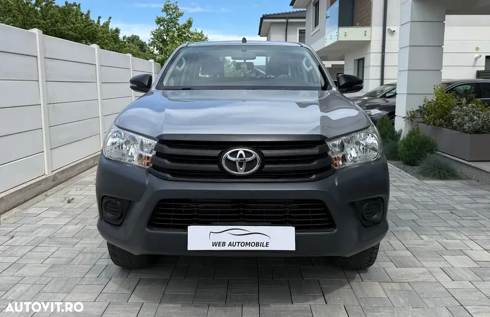 Toyota Hilux VIII 4x4 Double Cab M/T Comfort — imagine 3