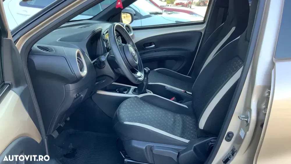 Toyota Aygo X 1.0l MT Dynamic — imagine 6