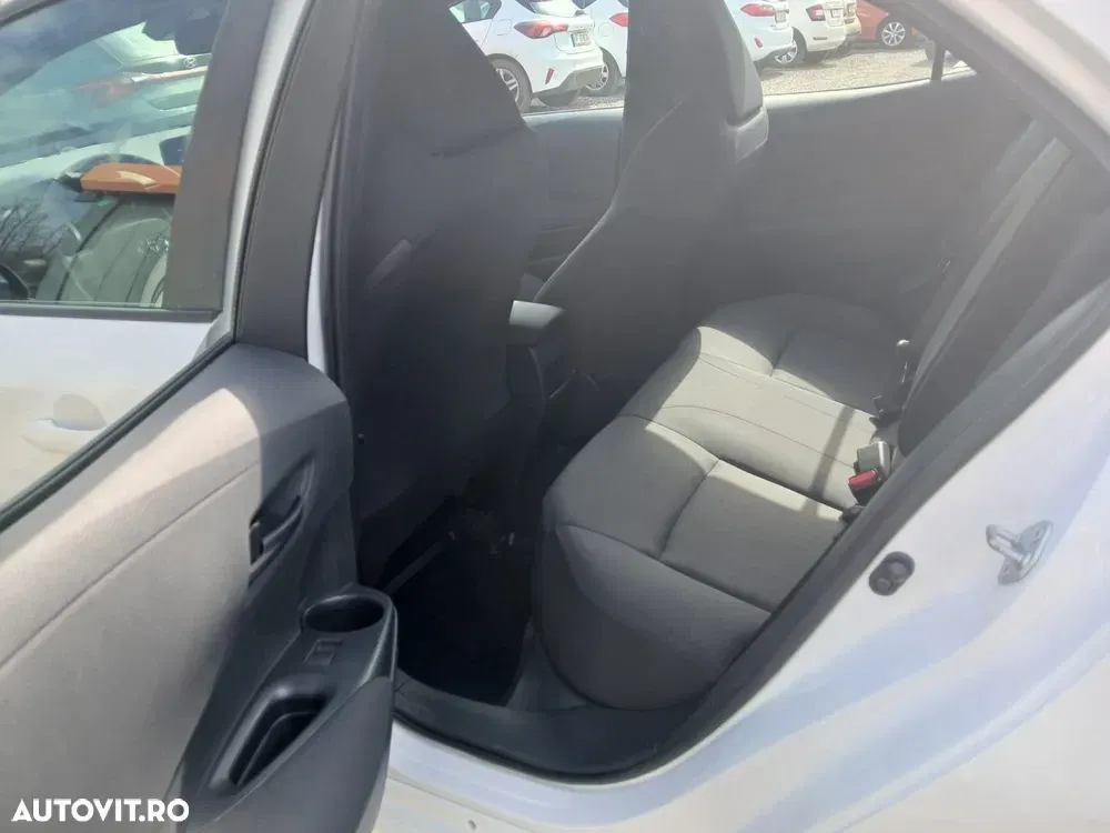Toyota Corolla 1.2 Turbo 116 CP Dynamic — imagine 4