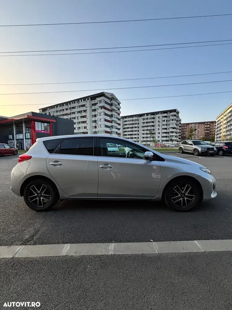 Toyota Auris II — imagine 5