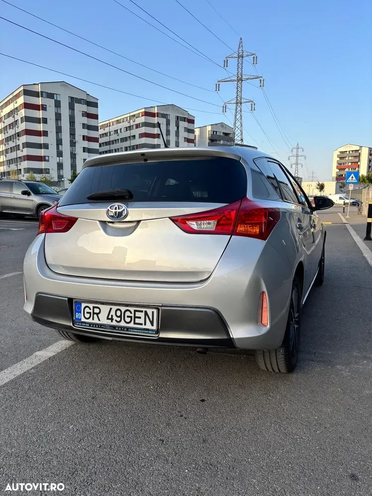 Toyota Auris II — imagine 4